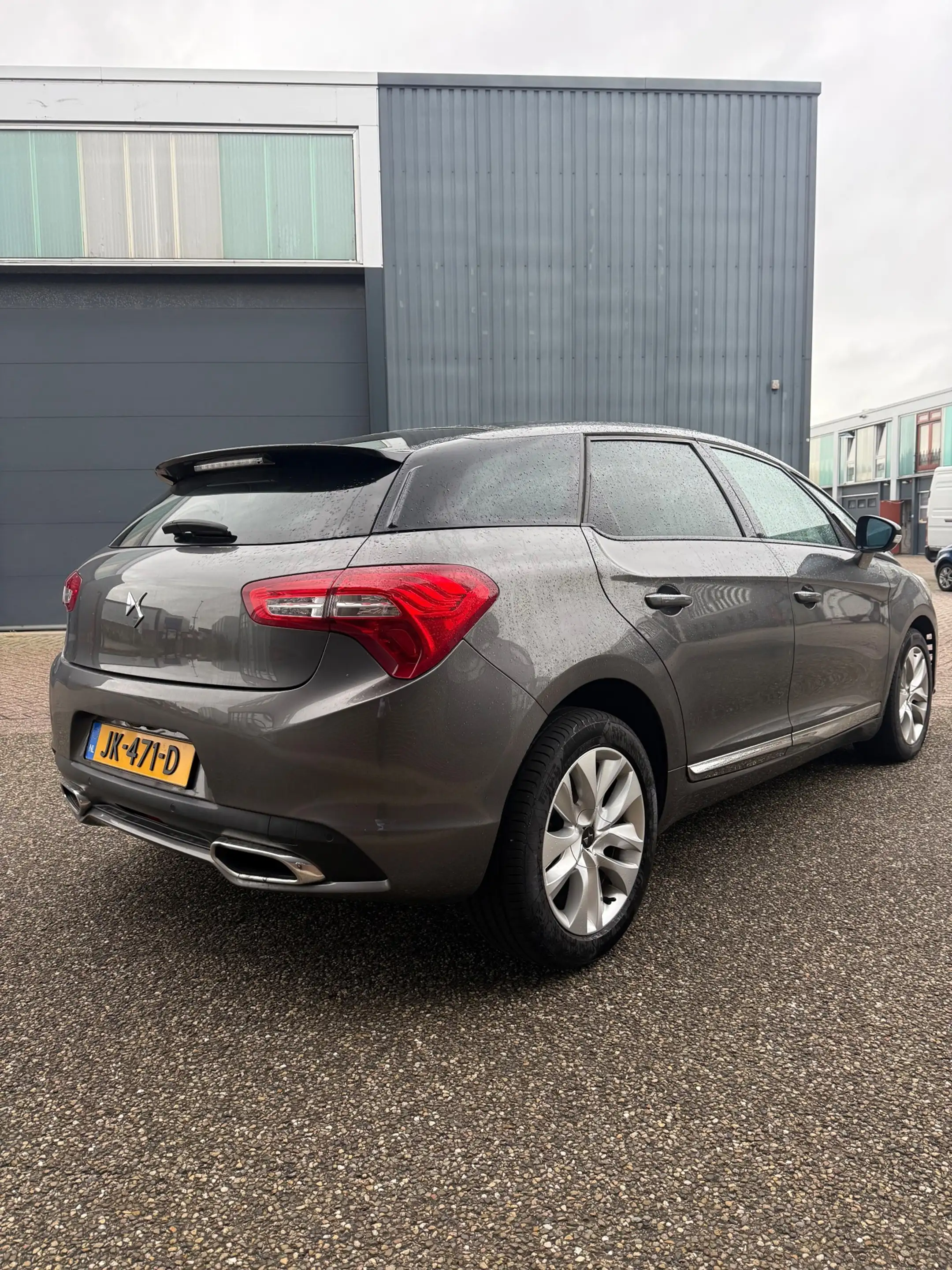 DS Automobiles DS 5 Executive | Autom. | APK | Pano | Camera | Head-Up — photo 5