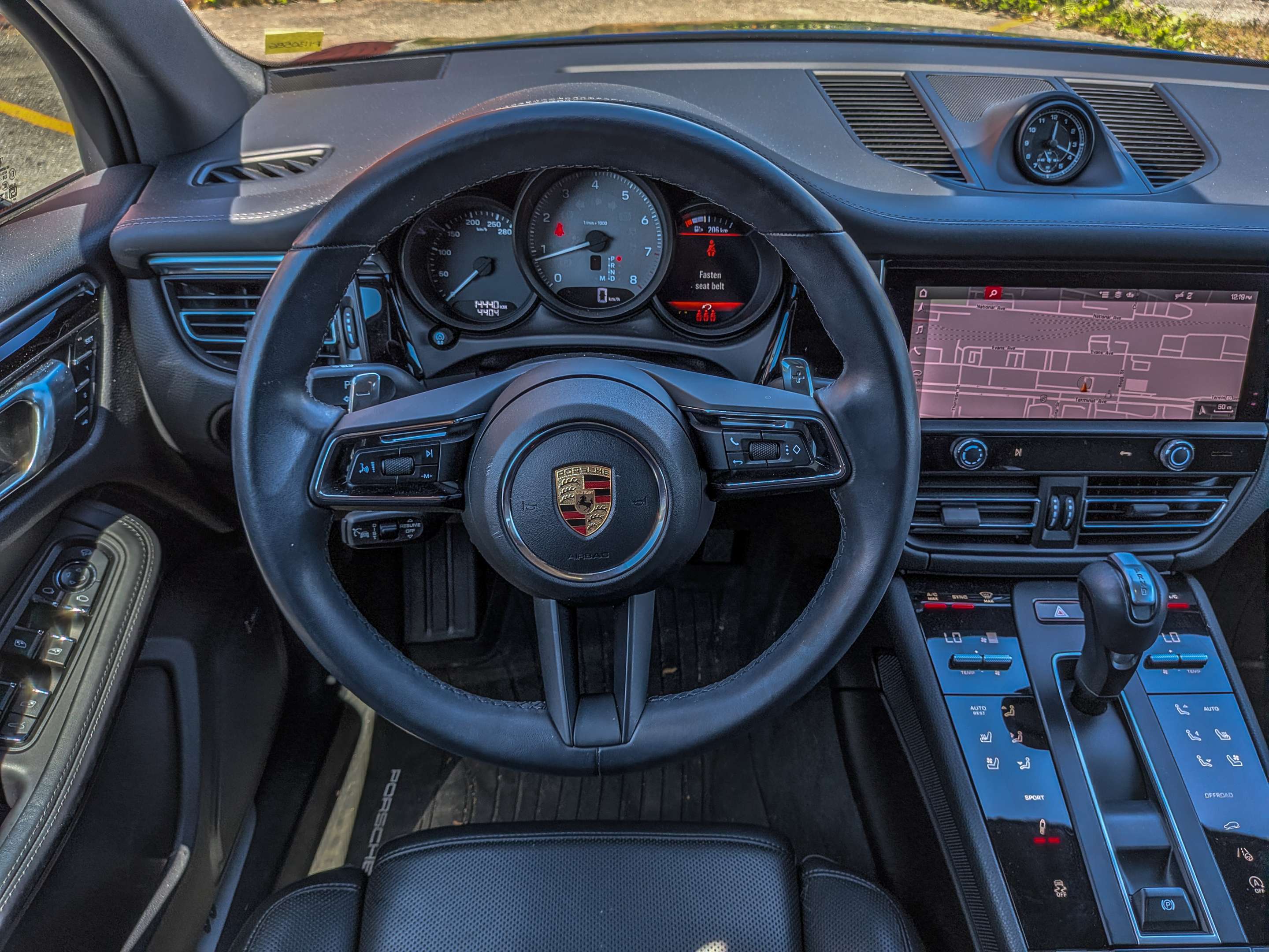 2024 Porsche Macan S AWD thumb 14