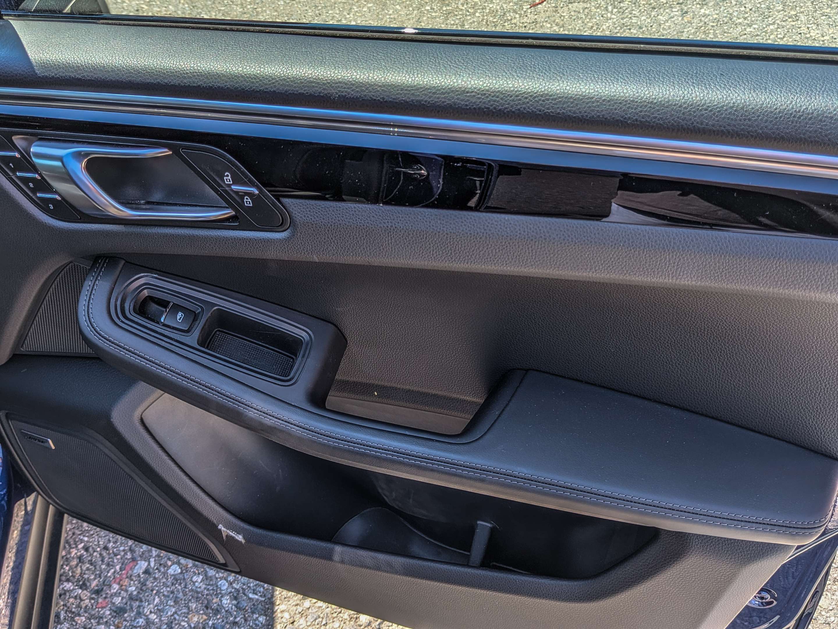 2024 Porsche Macan S AWD thumb 25