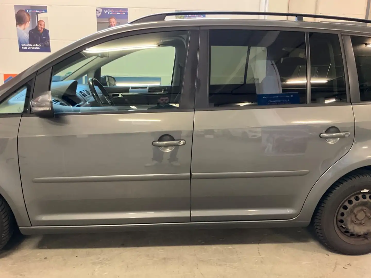 Volkswagen Touran Touran 1.6 TDI DPF DSGComfortline - 2