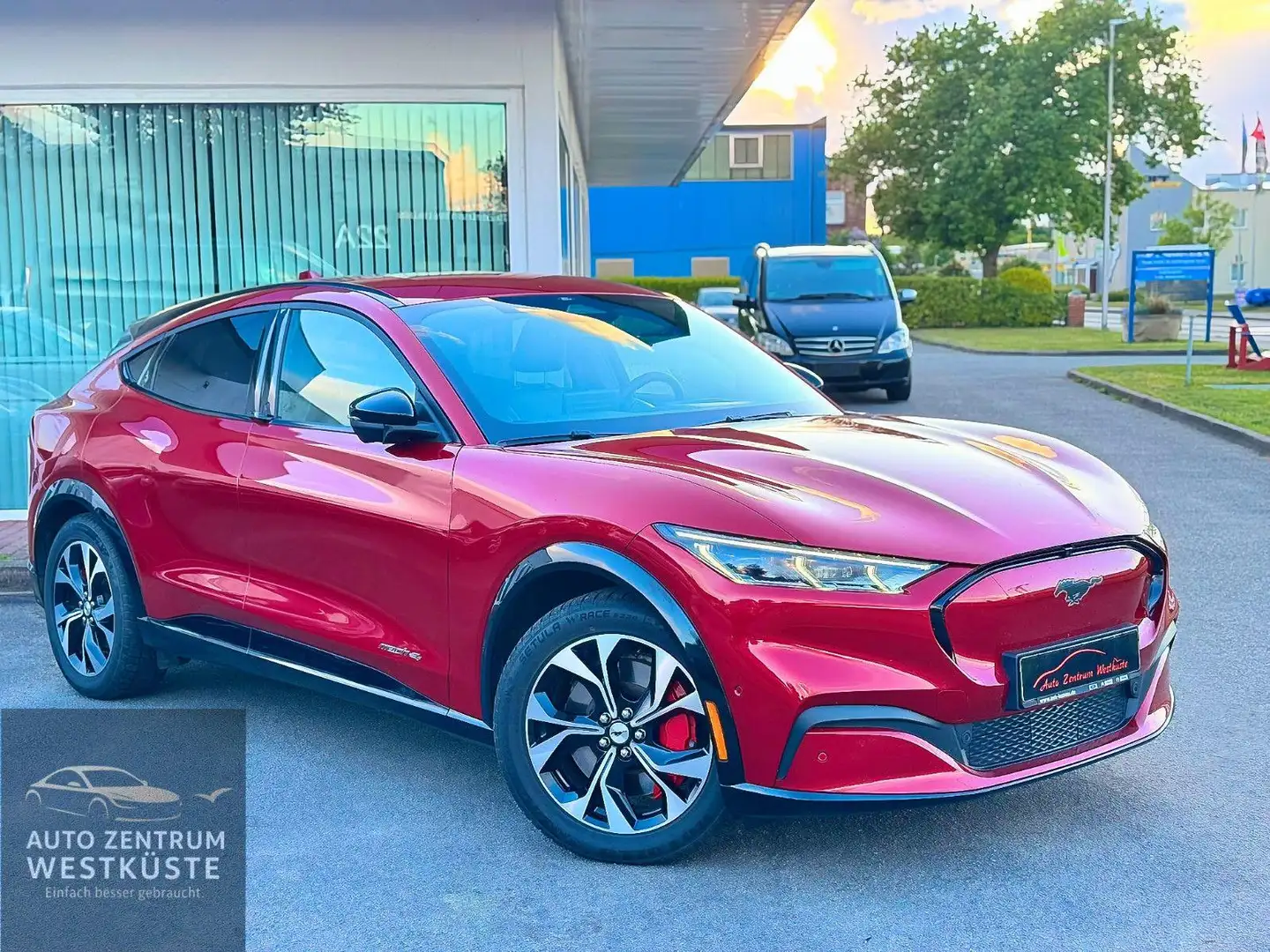Ford Mustang Mach-E 75 AWD 360°Kamera ACC Navi  B&O Червоний - 1