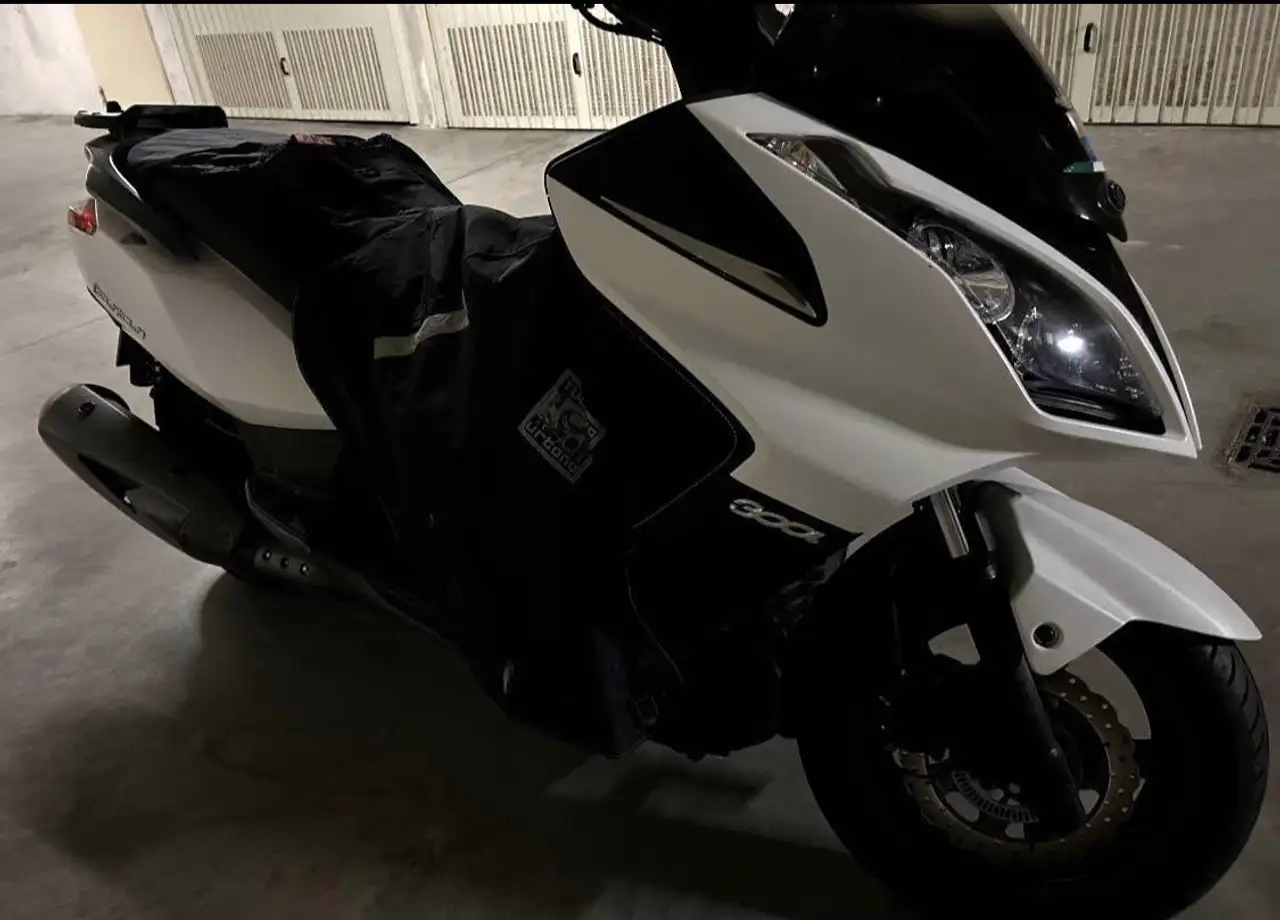 Kymco Downtown 300i
