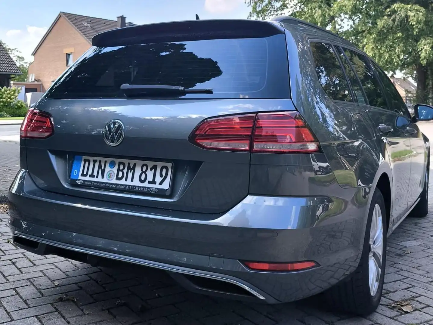Volkswagen Golf Variant Golf Variant 1.6 TDI BlueMotion  AHK 1,6 TDI Grau - 2