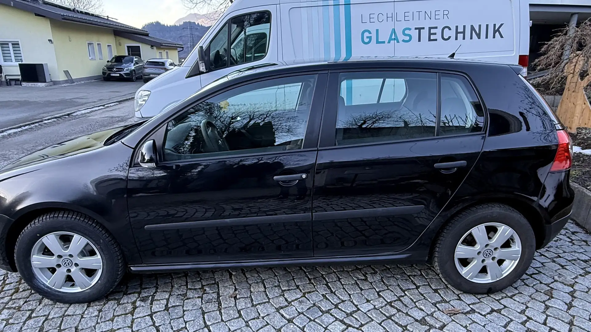 Volkswagen Golf 🚗 VW Golf 5 – frisch serviciert – sofort fahrberei - 2