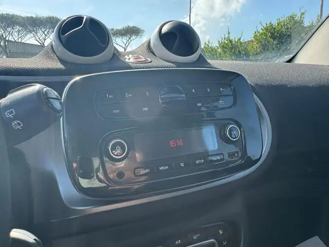 smart Fortwo view 9