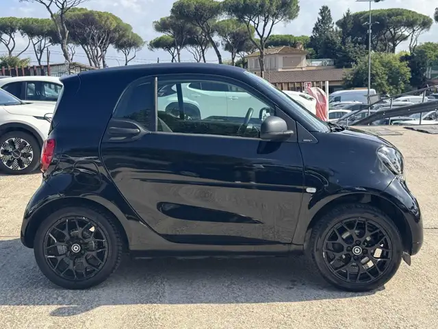smart Fortwo view 3