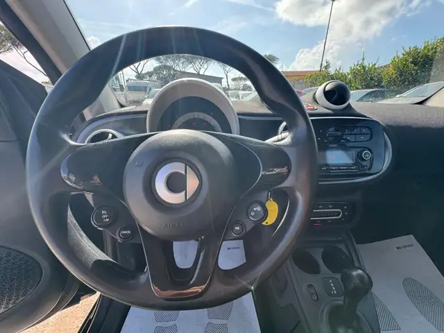 smart Fortwo view 8