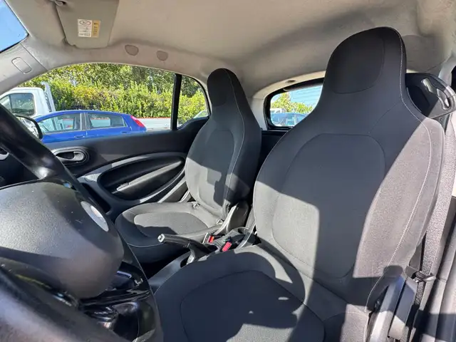 smart Fortwo view 11