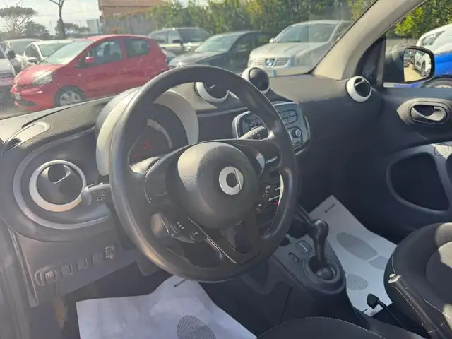 smart Fortwo view 6