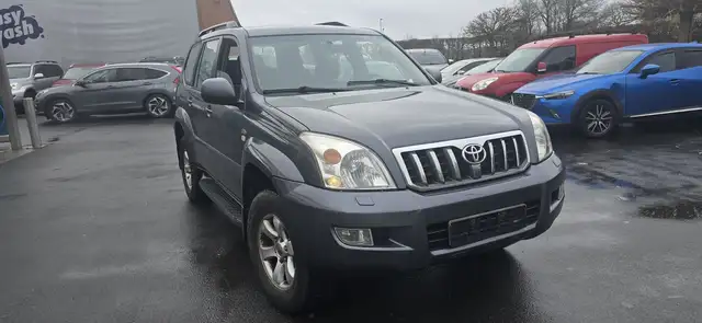 Toyota Land Cruiser 3.0 Turbo D-4D VIP 7 please only Afrika