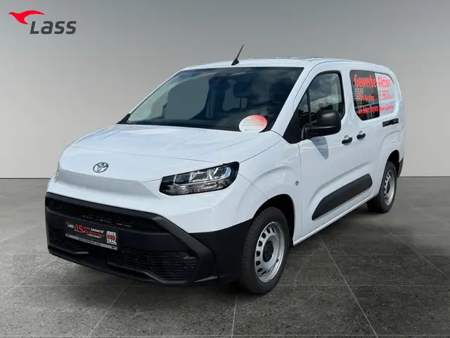 Toyota Proace City view 2