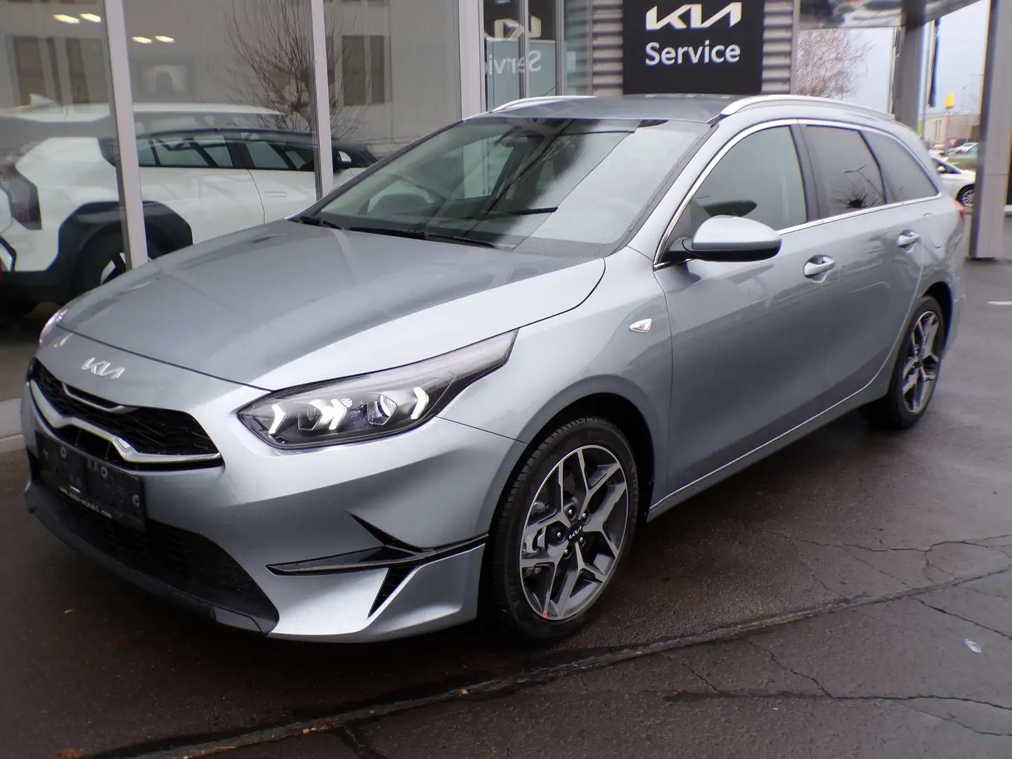 Kia Ceed SW / cee'd SW Silber LED-Scheinwerfer Bei Leasing: 21.500€ Silber - 1