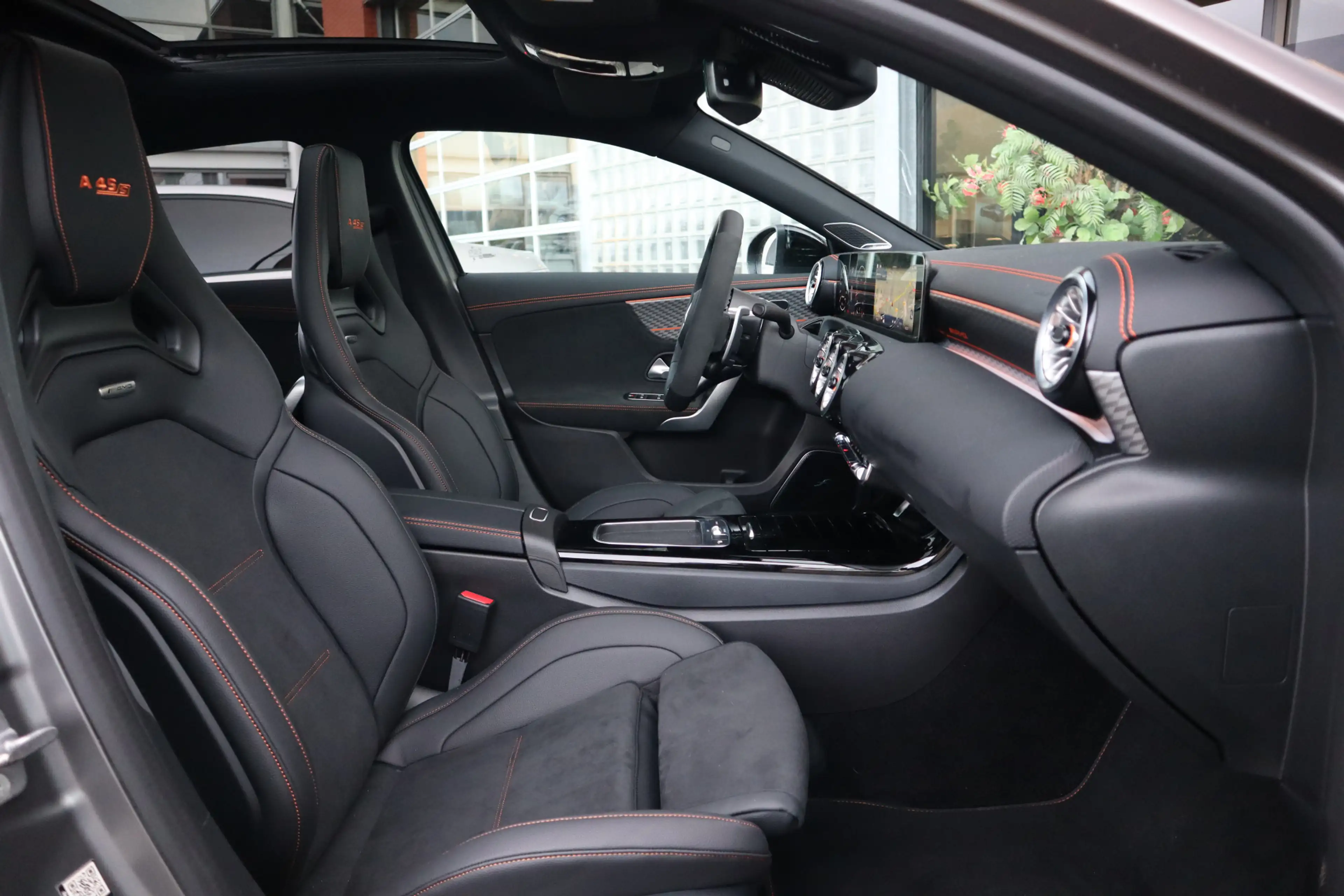 Mercedes-Benz A 45 AMG S 4MATIC+ Street Style Edition | Performance-stoel — photo 16