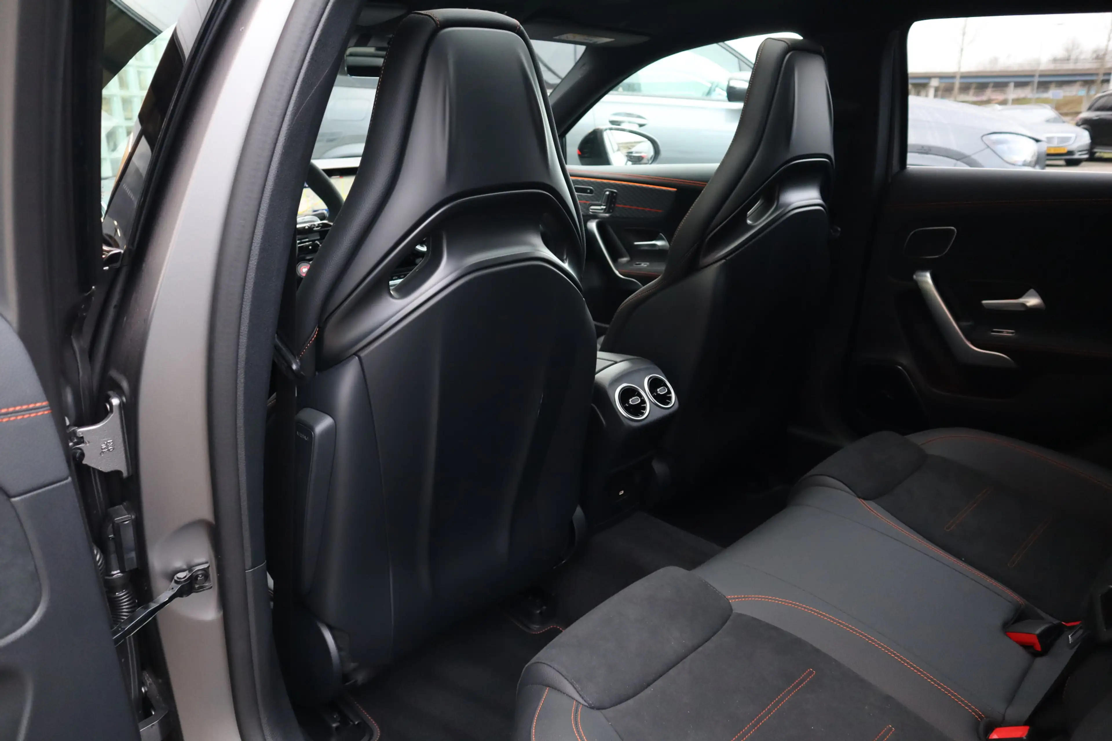 Mercedes-Benz A 45 AMG S 4MATIC+ Street Style Edition | Performance-stoel — photo 23