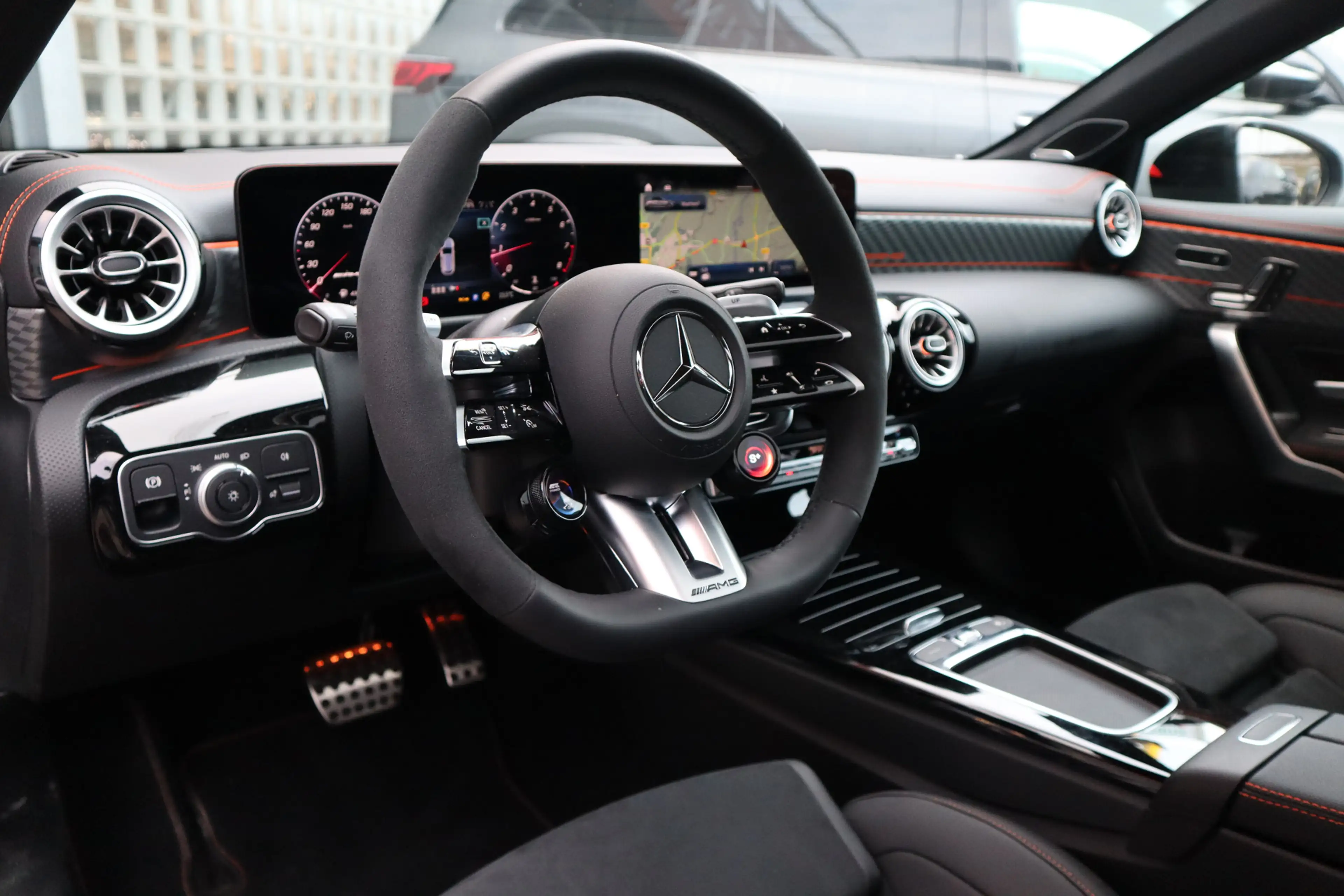 Mercedes-Benz A 45 AMG S 4MATIC+ Street Style Edition | Performance-stoel — photo 25