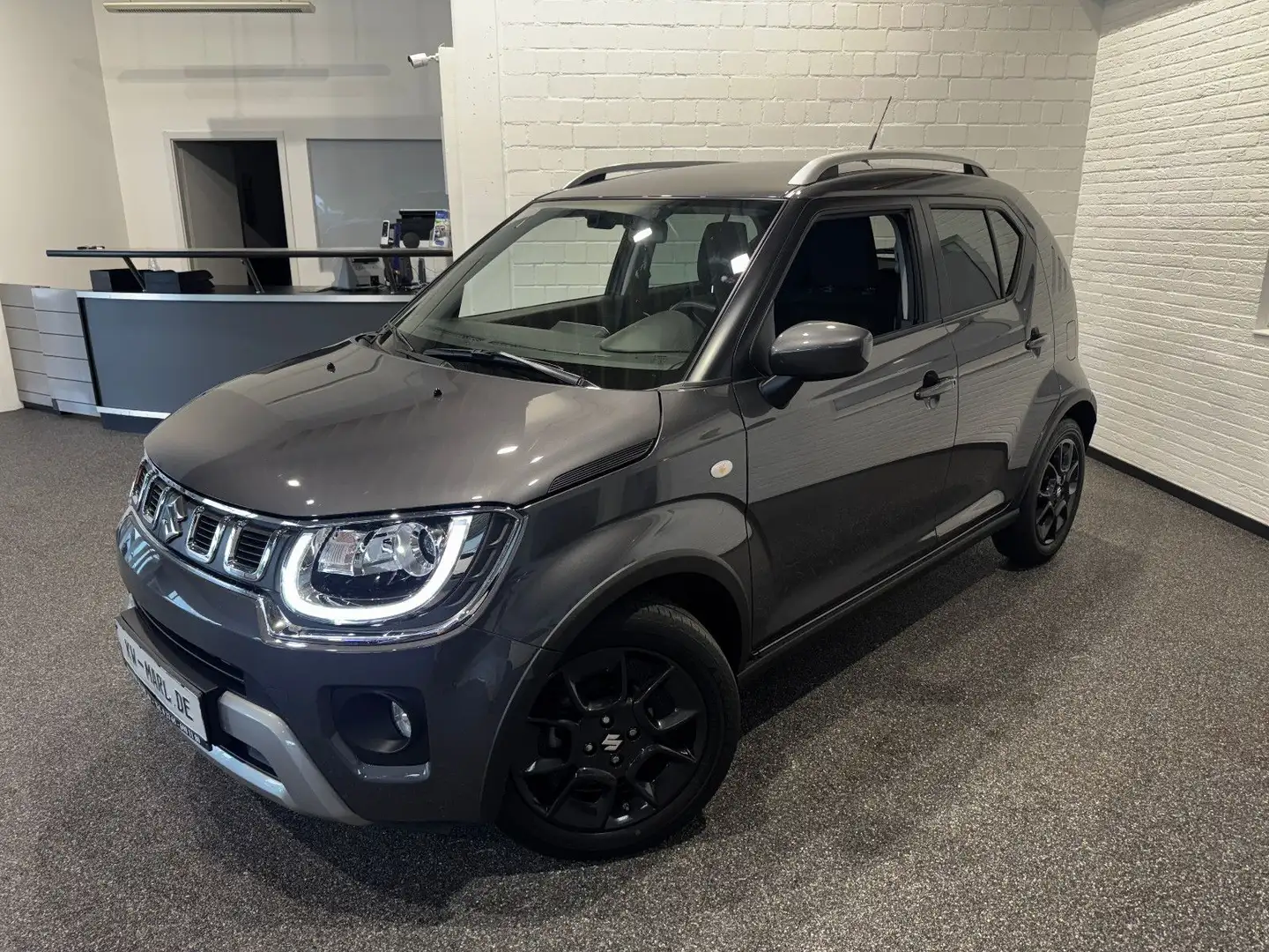 Suzuki Ignis Comfort AUTOM. NAVI+CAM KLIMA WINTERRÄDER Gris - 2
