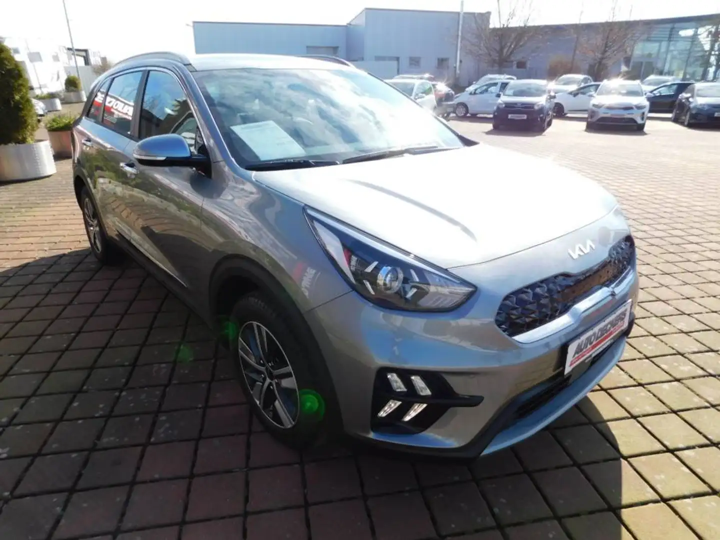 Kia Niro 1,6 PHEV VISION NAVI AT Grau - 2