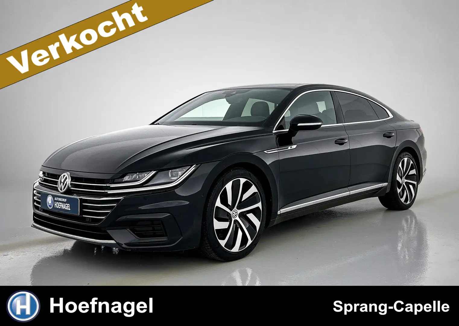 Volkswagen Arteon 2.0 TSI R Line | Pano | Trekhaak | Camera | CarPla Zwart - 1