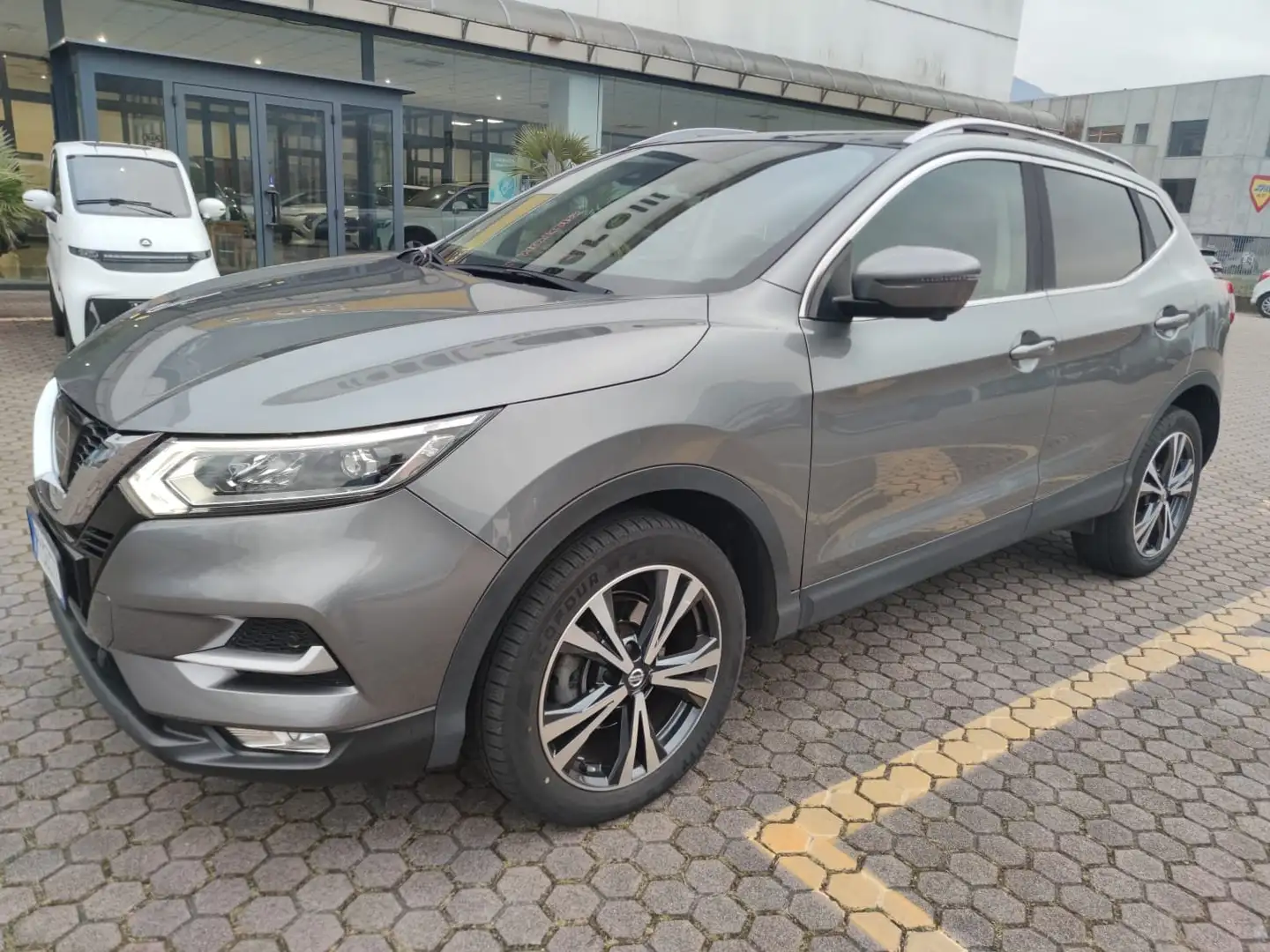 Nissan Qashqai Qashqai II 2017 1.5 dci N-Connecta 110cv Grigio - 1