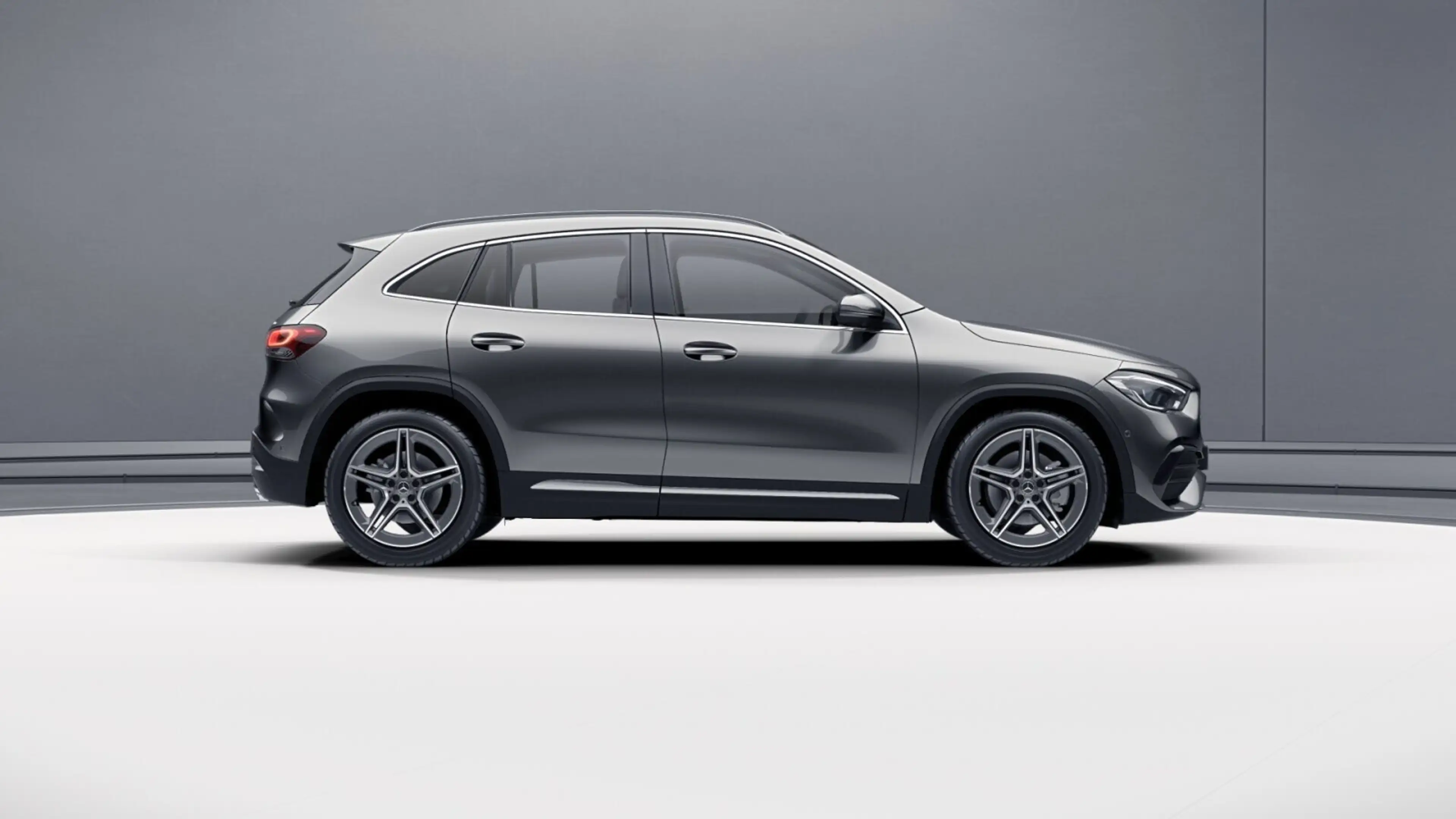 Mercedes-Benz GLA 250 GLA 250 4M AMG*360*DISTR*MULTIBEAM*SOUND*EASYP+ — photo 3