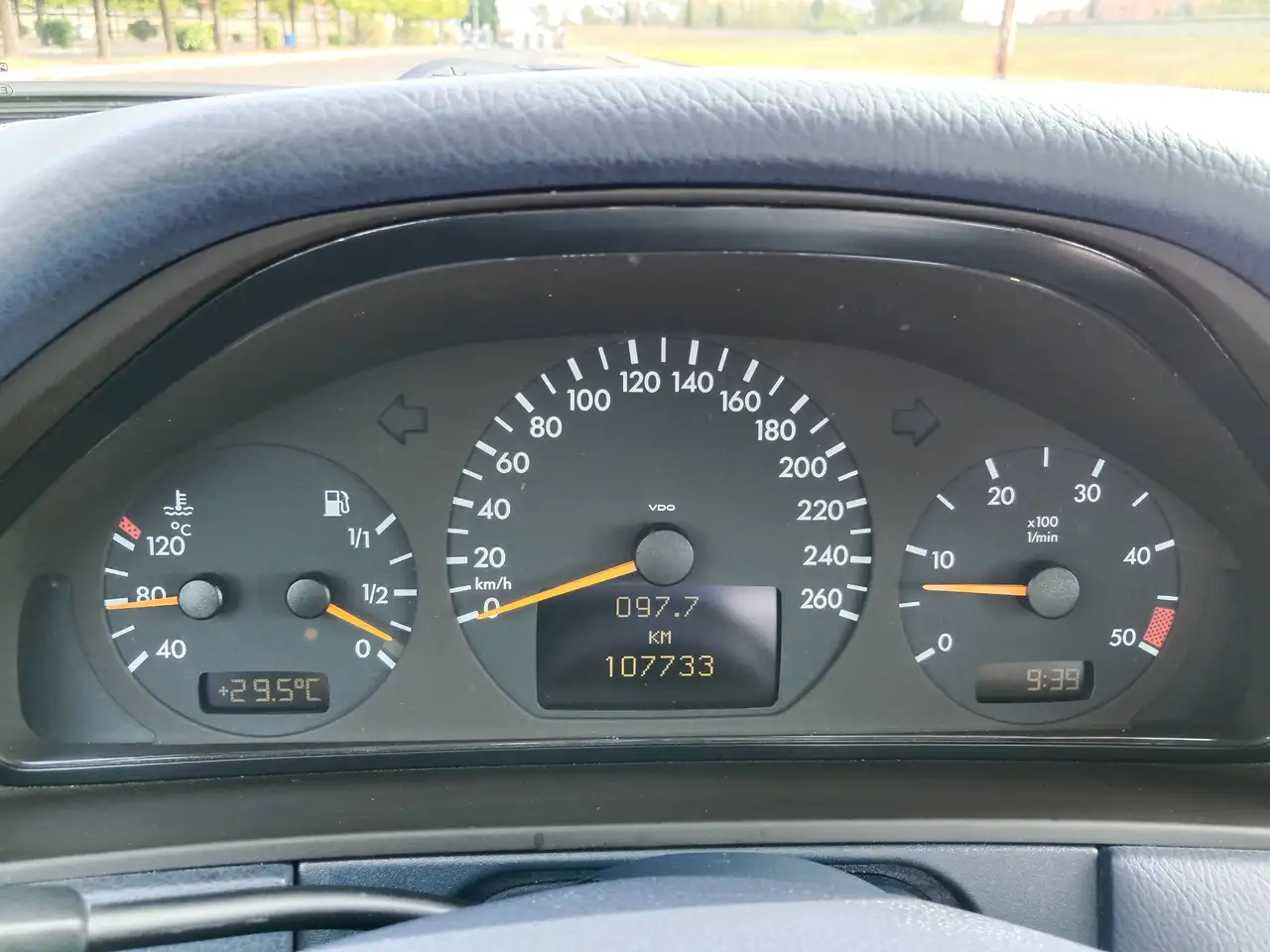 Mercedes-Benz E 200 Elegance, foto 10