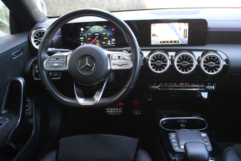 Mercedes-Benz CLA 250 e *AMG-Line/MBUX/Ambiente/Leder/LED/18' — photo 11