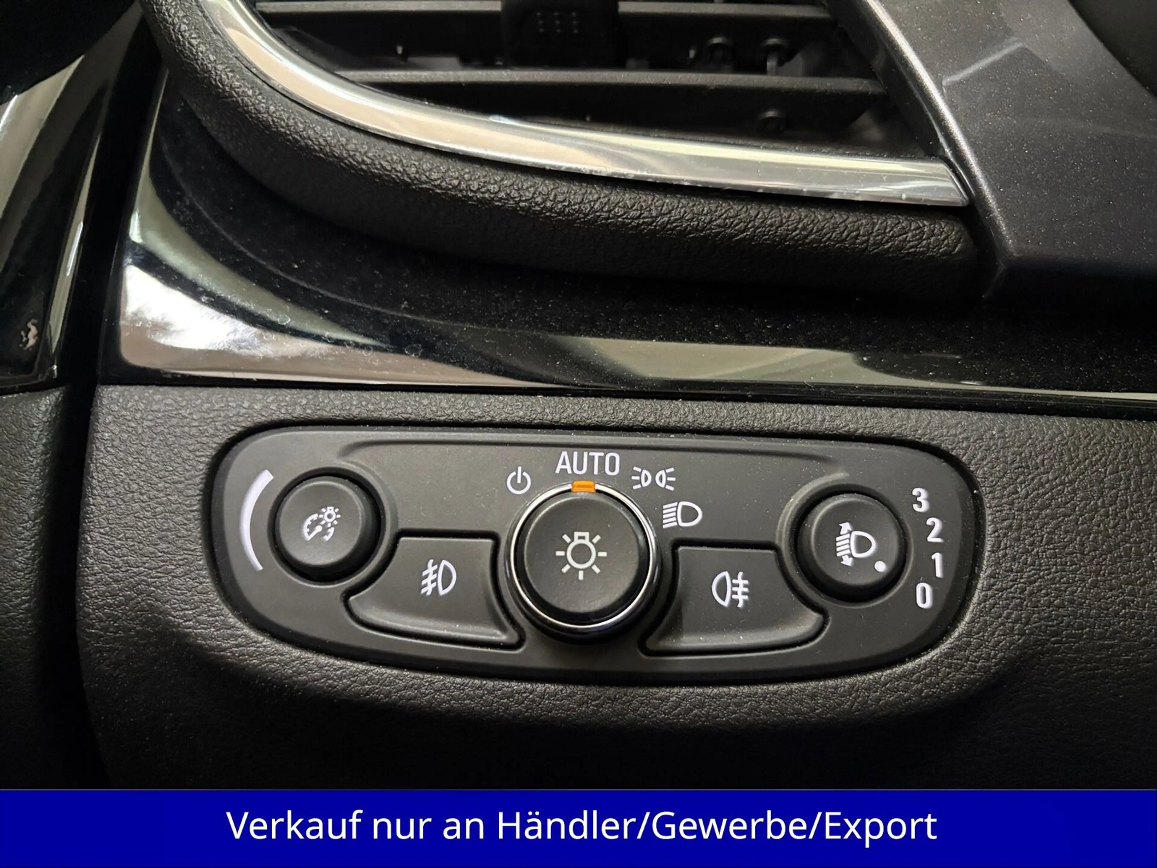 Opel Mokka X 1.6 CDTI Automatik AAC Navi SHZ PDC — photo 15