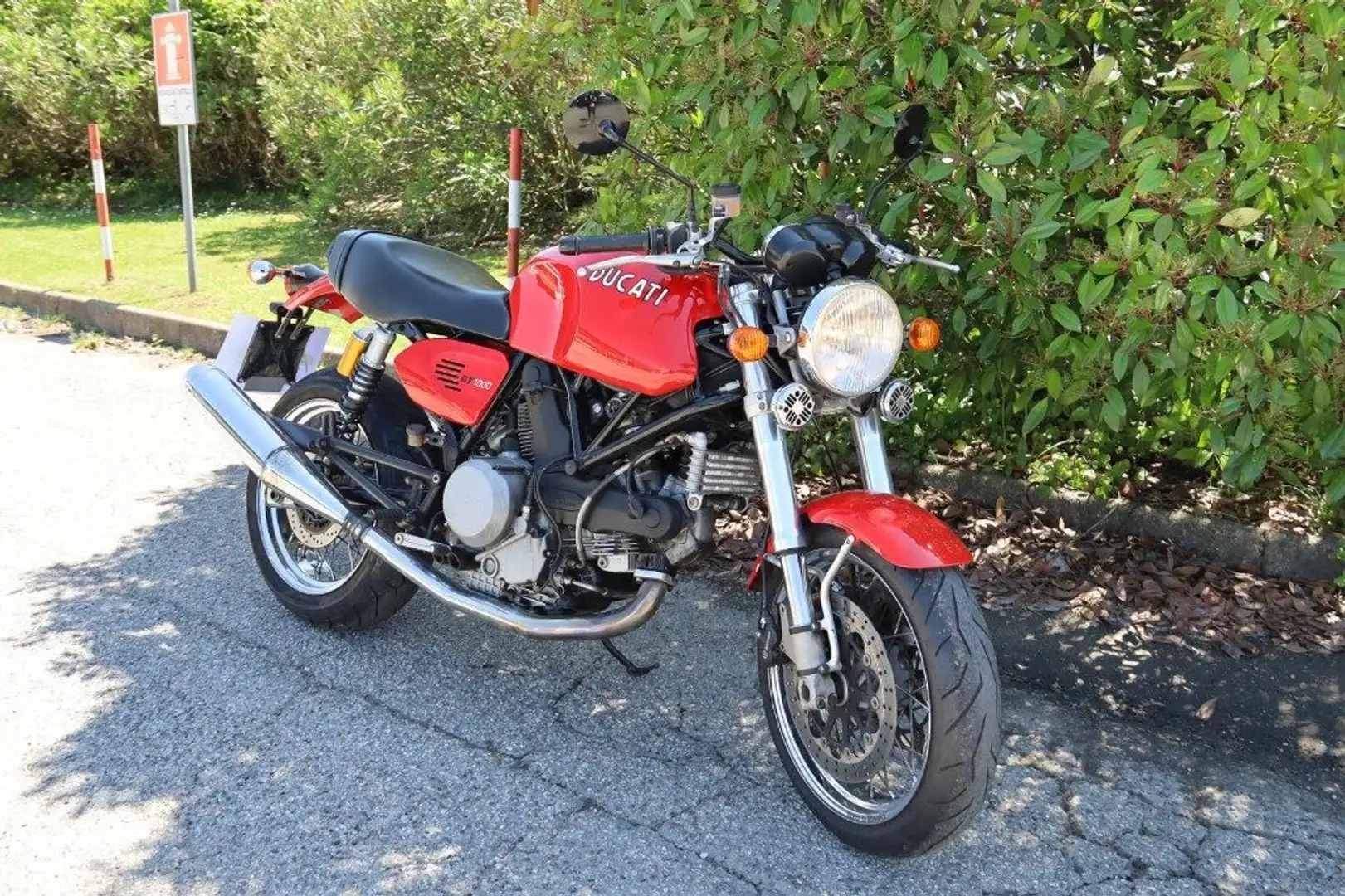 Ducati 1098 GT 1000 Červená - 2