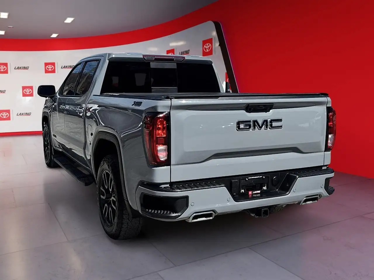 GMC Sierra 1500 снимка GMC Sierra 1500