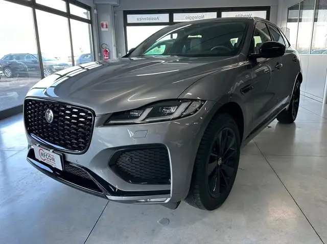 Jaguar F-Pace 2.0 D R-Dynamic S AWD 163cv auto