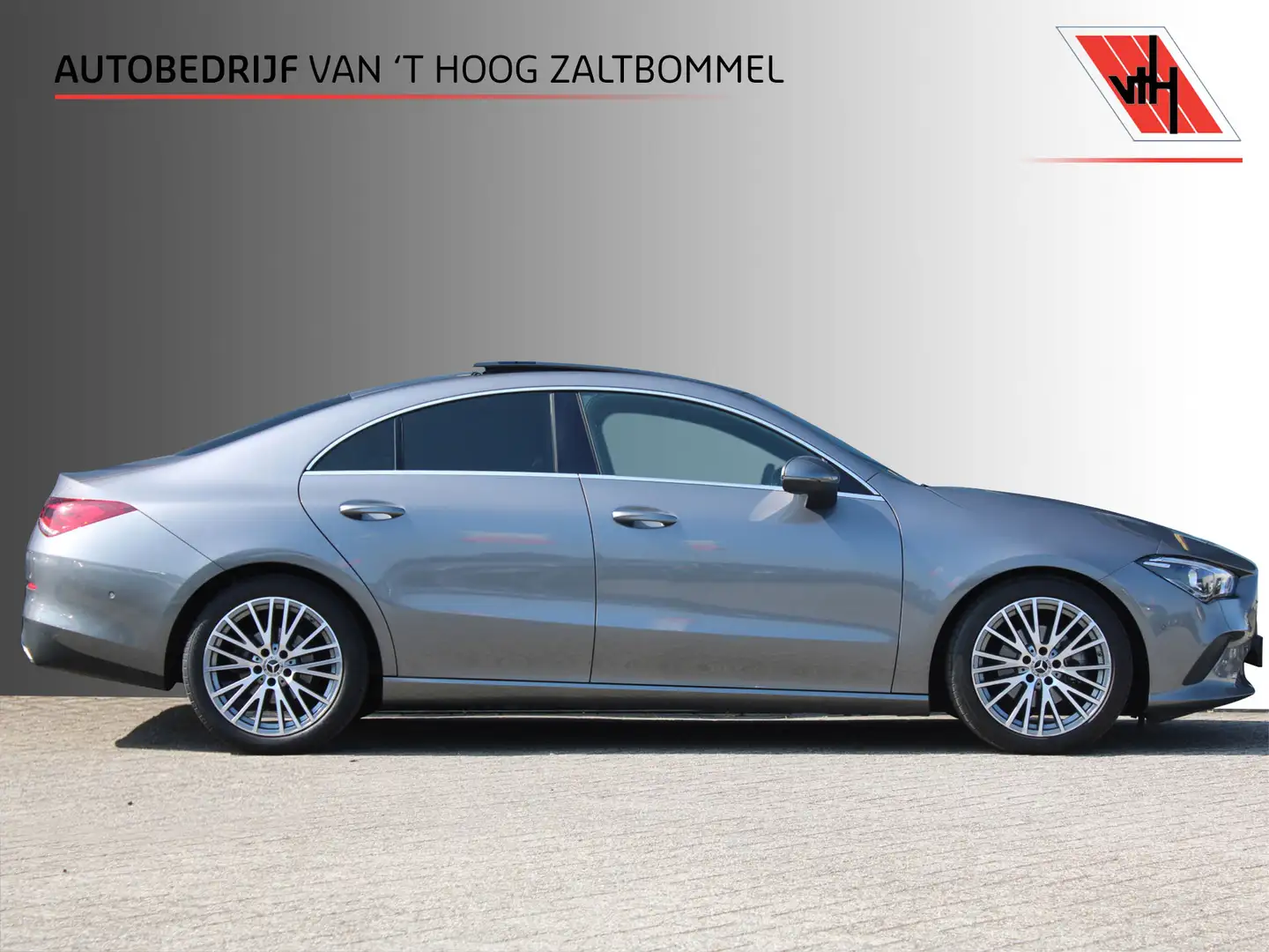 Mercedes-Benz CLA 180 AUT7 Progressive PANORAMADAK NAVI CAMERA 18'' Grau - 1