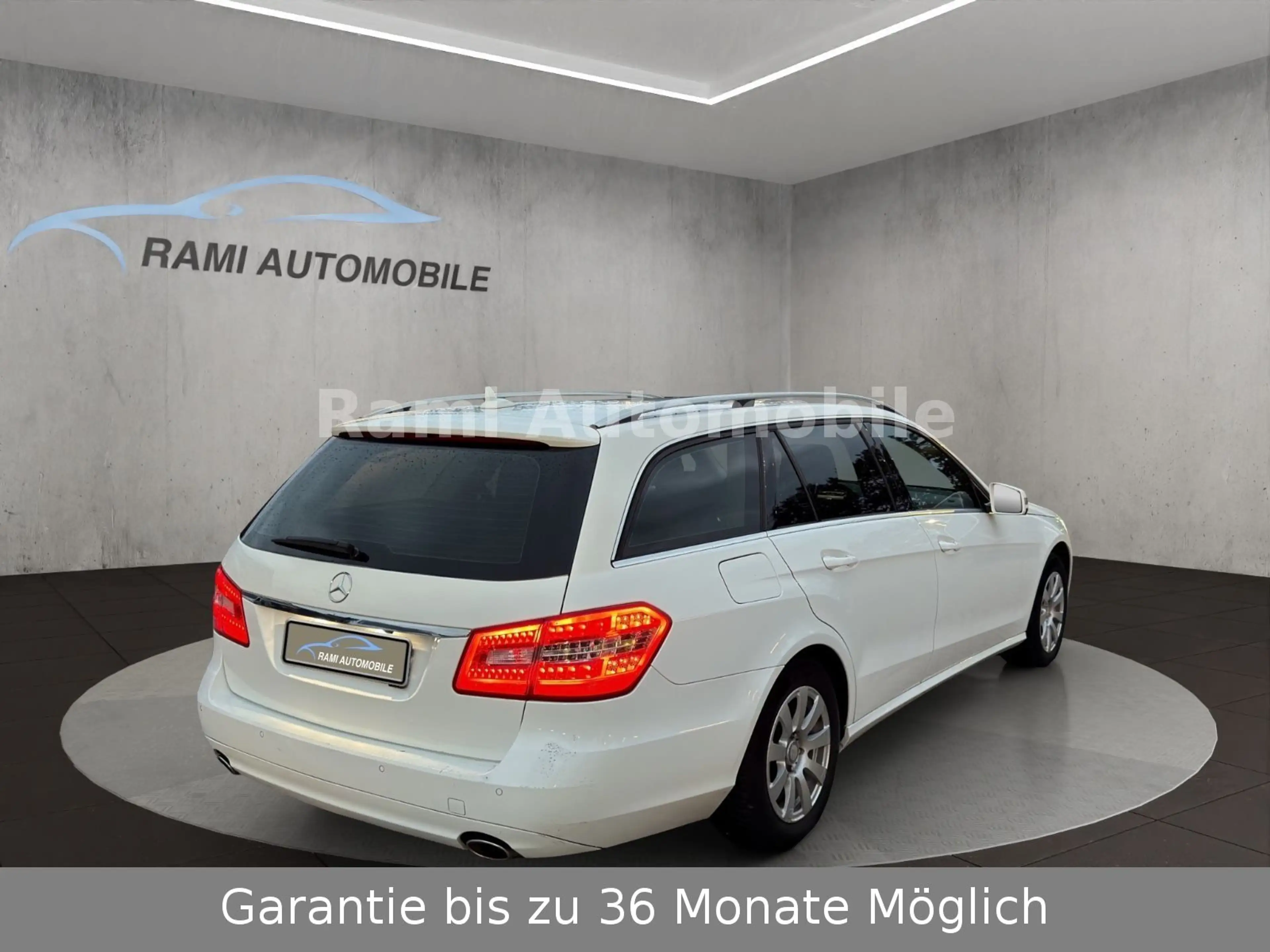 Mercedes-Benz E 300 E T-Modell E 300 CDI BlueEfficiency — photo 8
