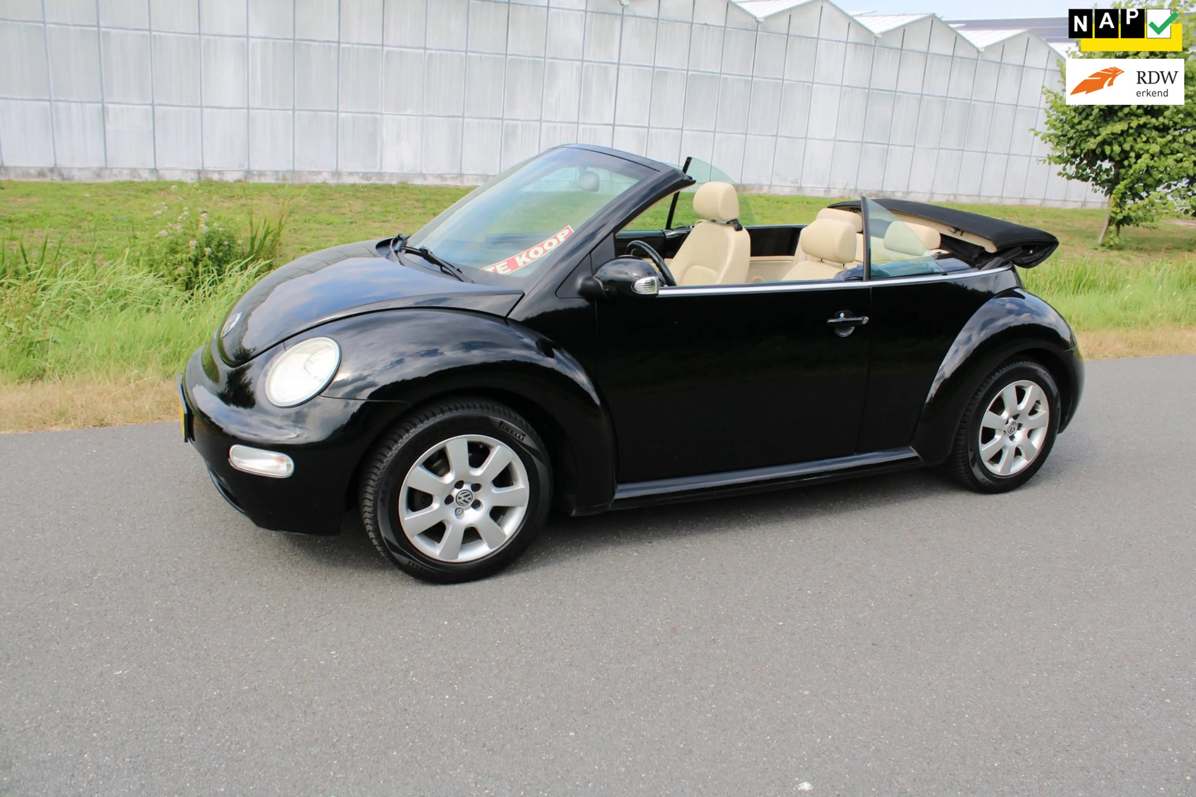 Volkswagen New Beetle Cabriolet 1.6 met Leder en Airco en elektrische Ka