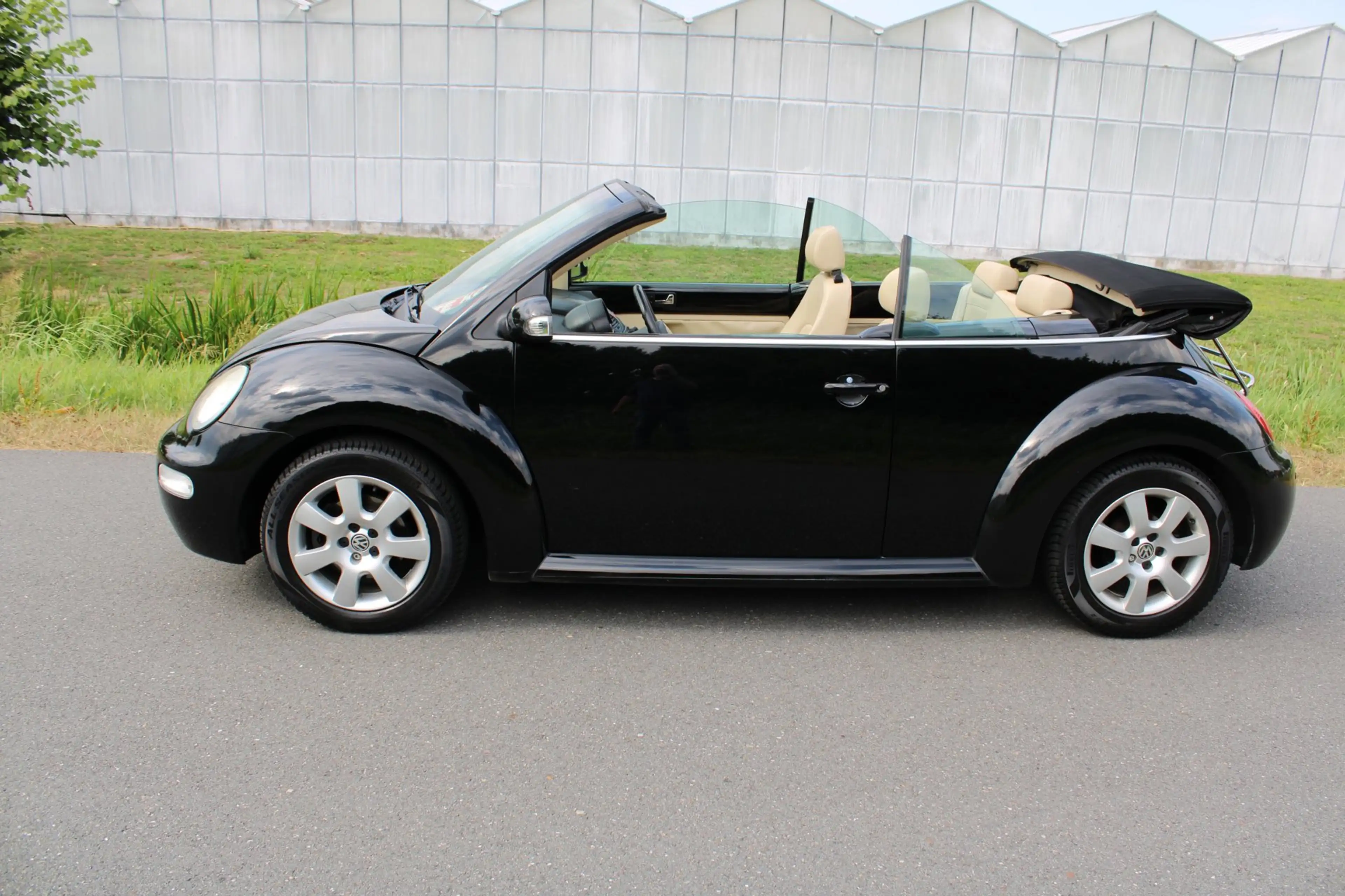 Volkswagen New Beetle Cabriolet 1.6 met Leder en Airco en elektrische Ka — photo 4