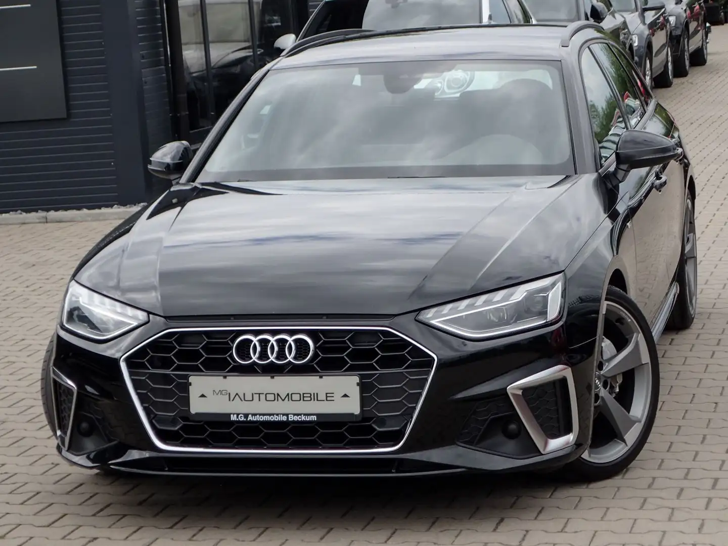 Audi A4 Avant 40 TDI S tronic - S LINE ROTOR LED Noir - 1