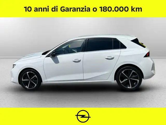 Opel Astra view 6
