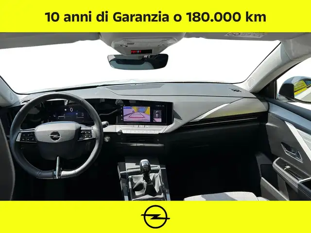 Opel Astra view 10