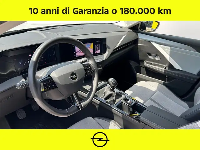 Opel Astra view 15