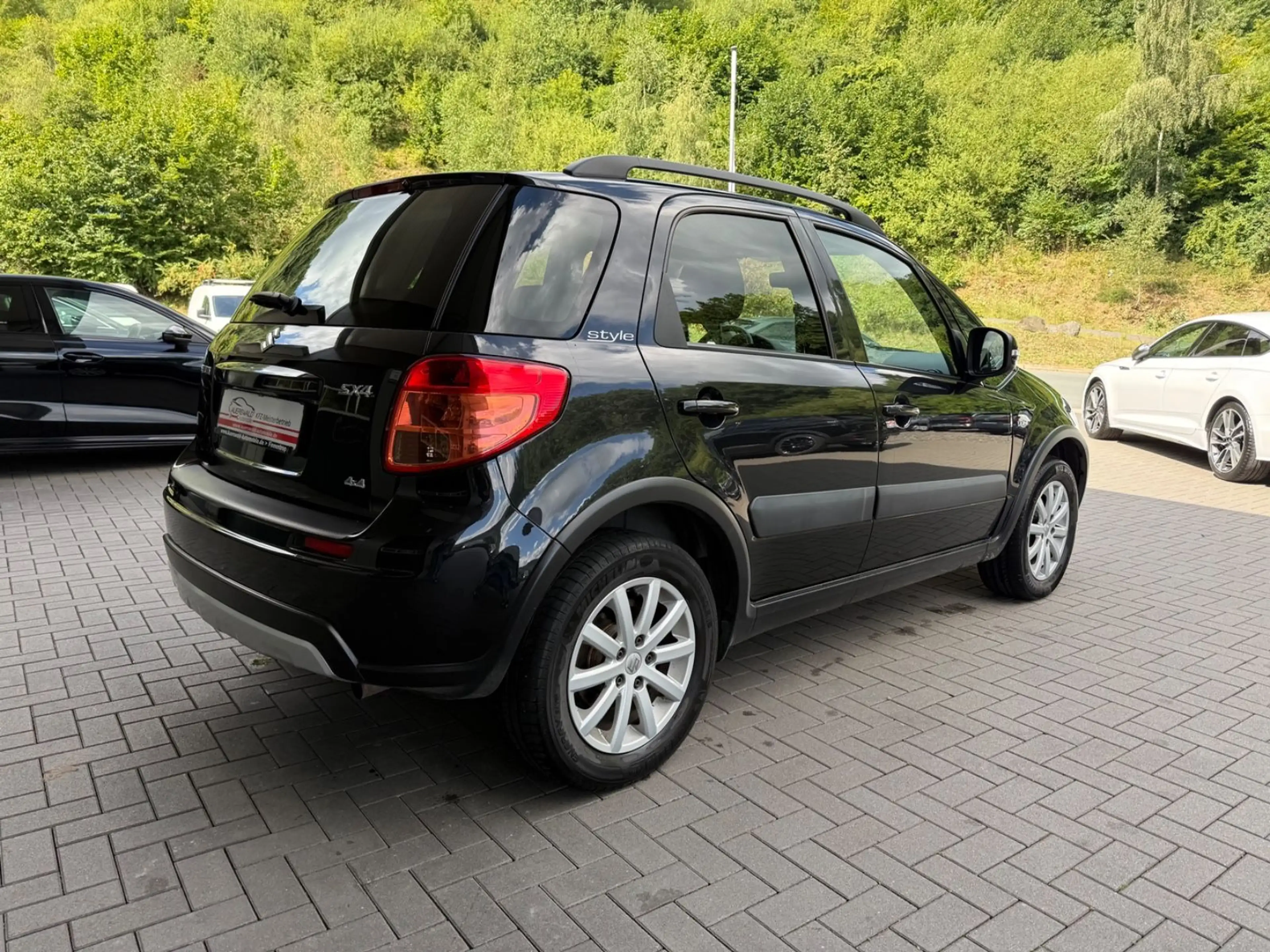 Suzuki SX4 Style Allrad  *Sitzheizung *Klimaautomatik — photo 6
