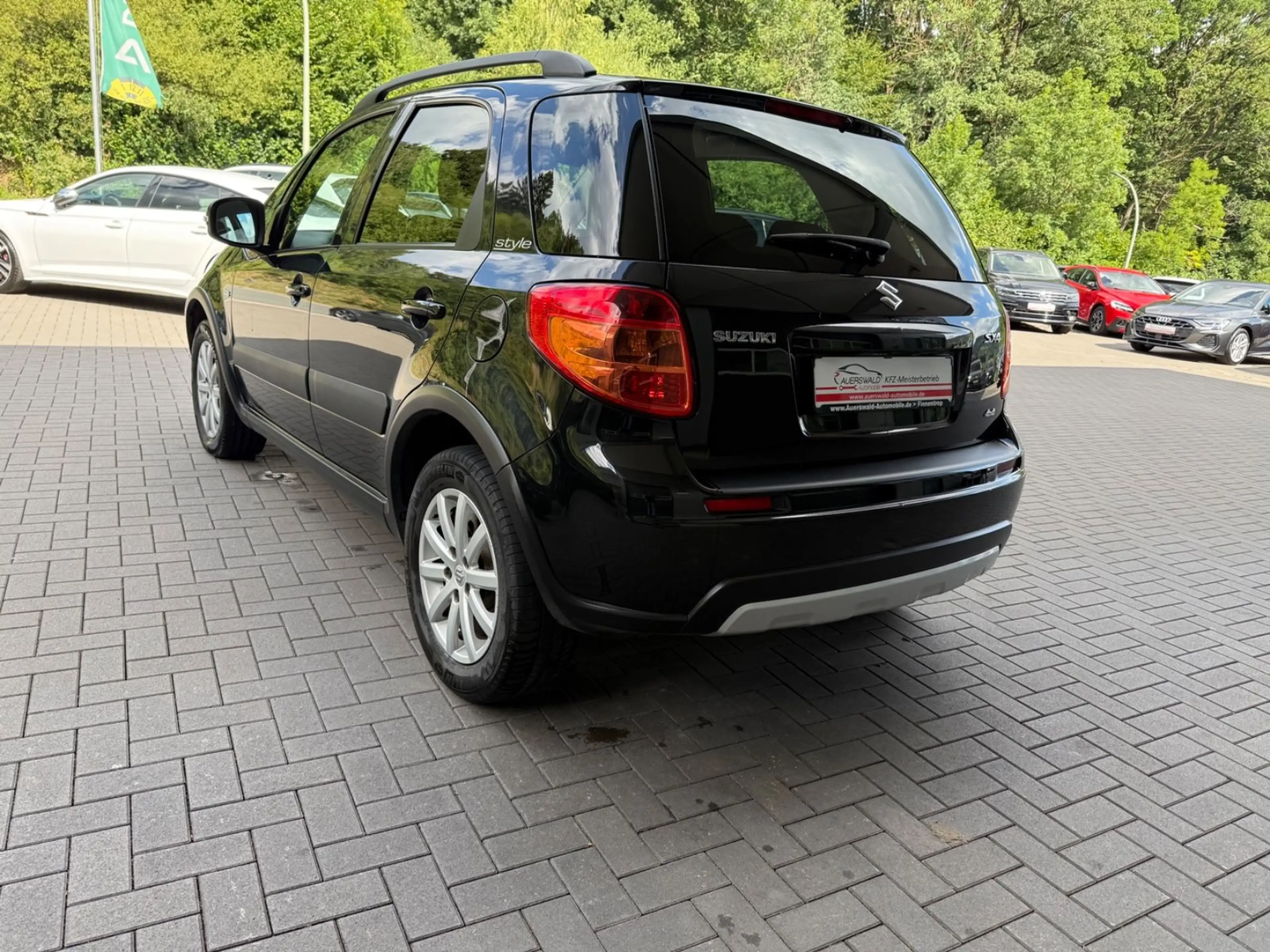 Suzuki SX4 Style Allrad  *Sitzheizung *Klimaautomatik — photo 7