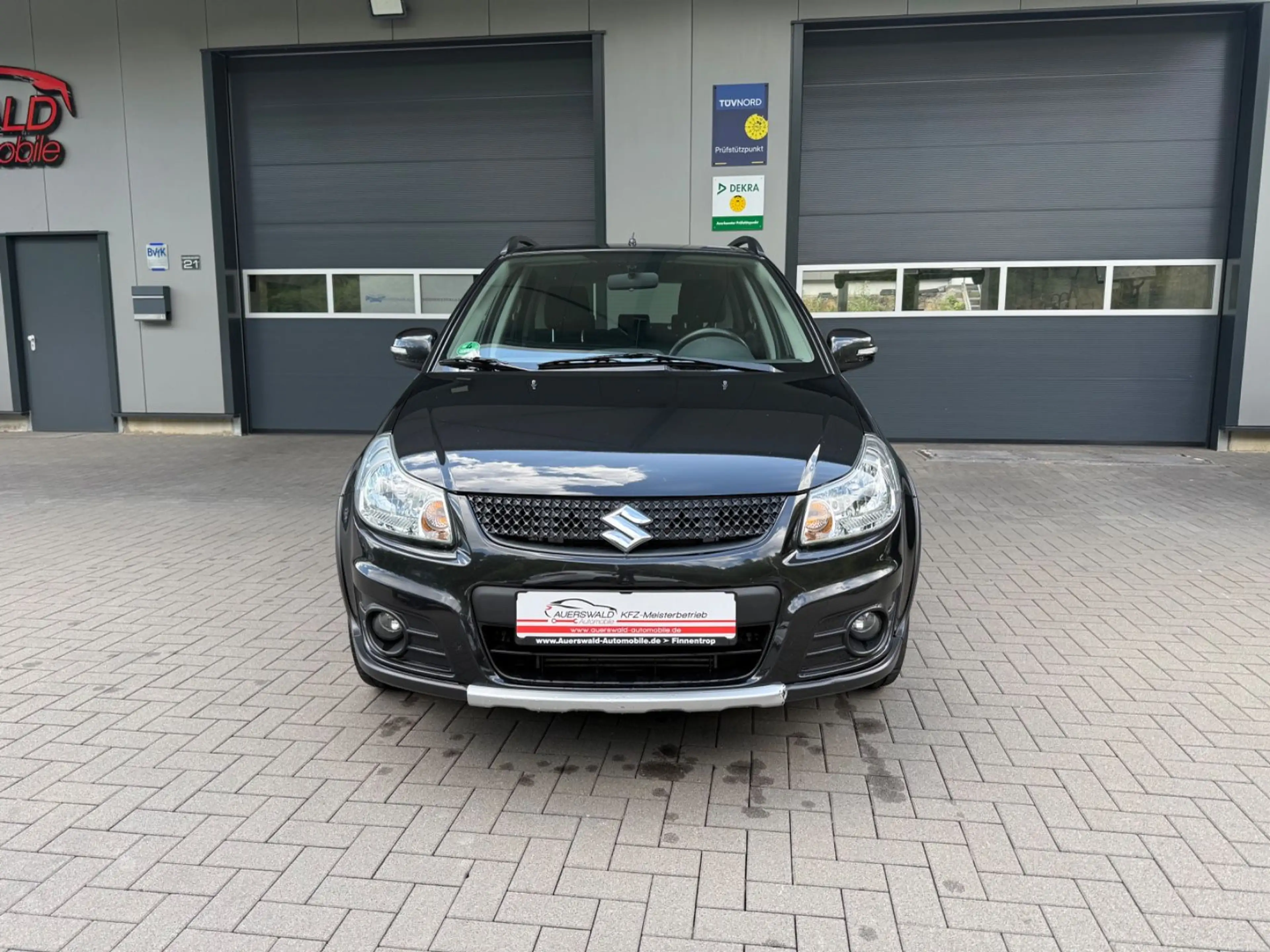 Suzuki SX4 Style Allrad  *Sitzheizung *Klimaautomatik — photo 2