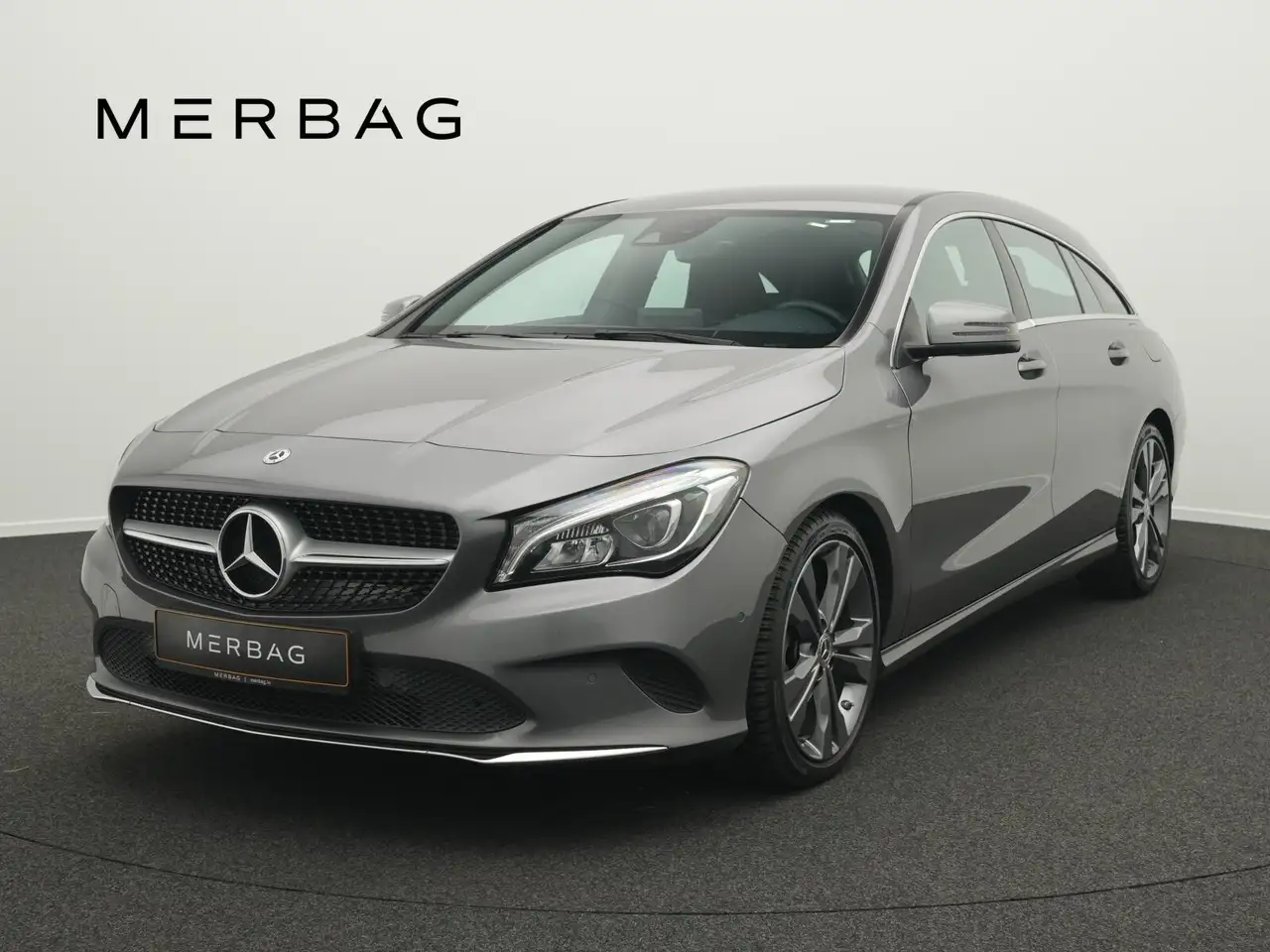Mercedes-Benz CLA 180