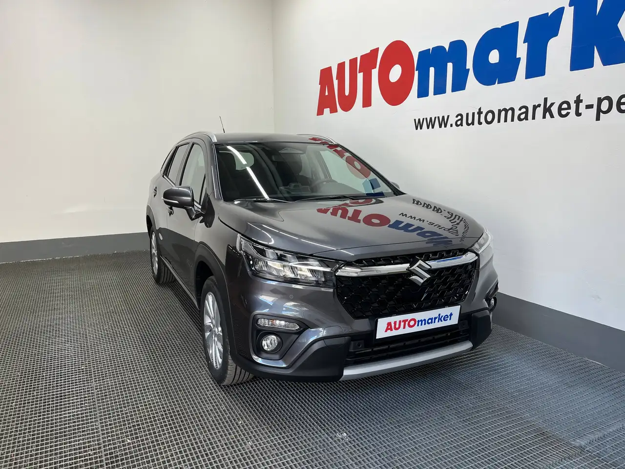 Suzuki S-Cross 2025