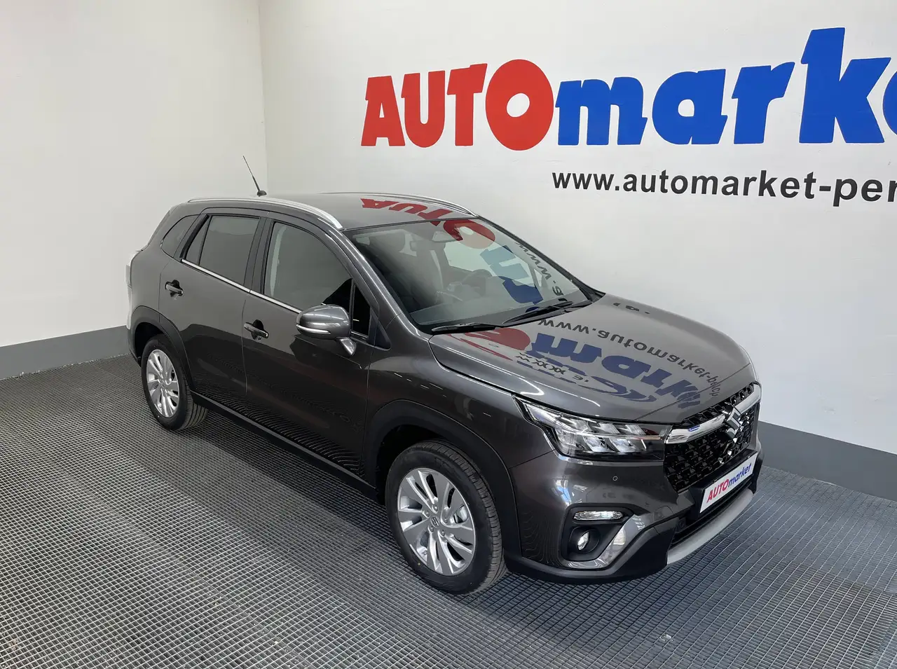 Suzuki S-Cross 2025