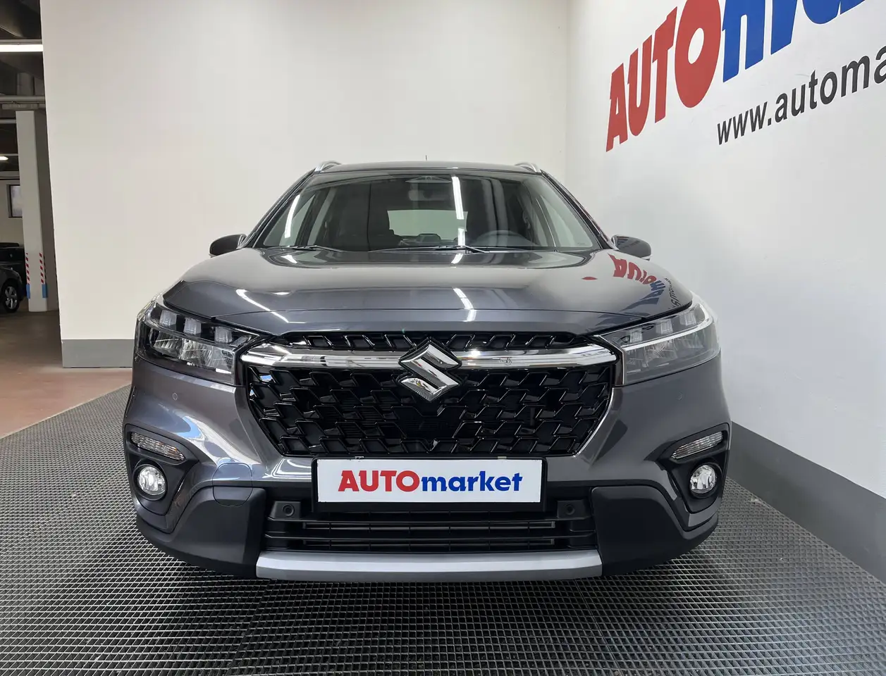 Suzuki S-Cross 2025