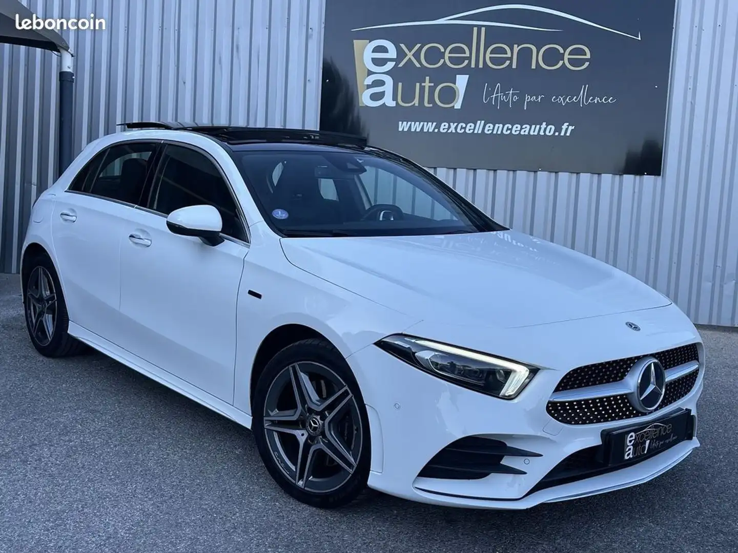 Mercedes-Benz A 250 Mercedes 250 E 160%2B102CH AMG LINE 8G-DCT 8CV Blanc - 1