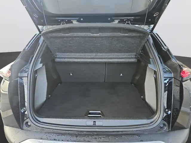 Peugeot 2008 view 8