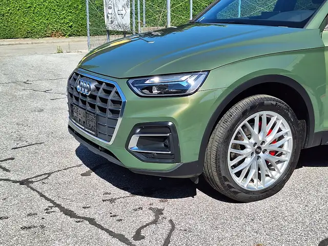 Audi Q5 view 5