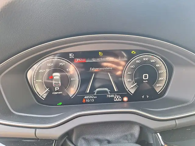 Audi Q5 view 14