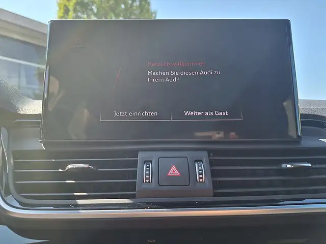 Audi Q5 view 15